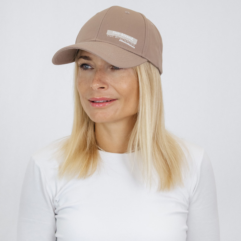 nature-s-finest-sun-kissed-not-airbrushed-cap-kappe image 4