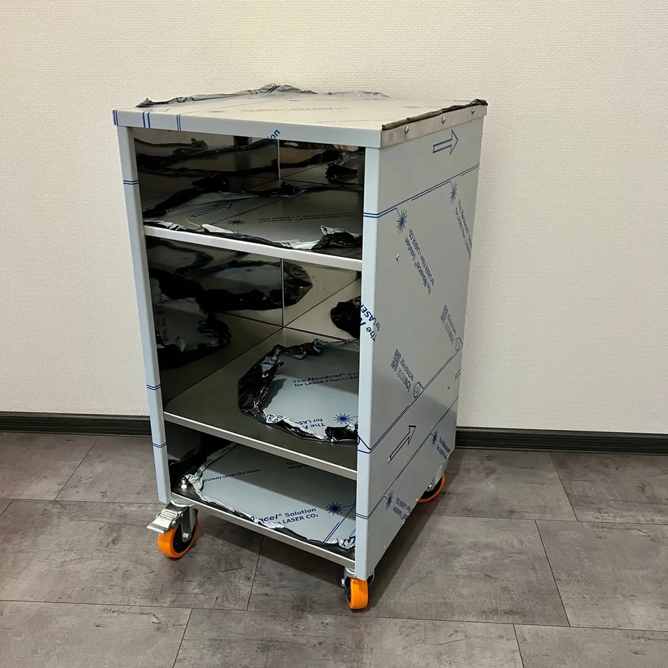 helia-smoker-helia24-rollwagen-edelstahl-b-ware-3-seitig image 1